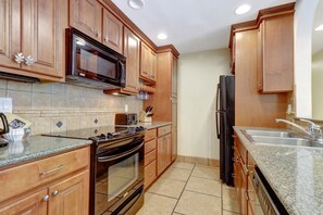 Apartment, 1 Schlafzimmer | Eigene Küche | Kühlschrank, Ofen, Wasserkocher mit Kaffee-/Teezubehör, Toaster