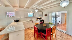Dining - Baked and Barefoot Beach Bungalows, across the street from the beach (St. George Island)