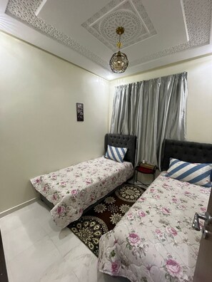 WiFi, bed sheets - Duplex apartment al manzah (Casablanca)