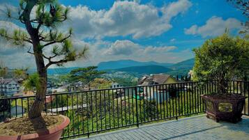 Quadruple Room, Mountain View | Balcony