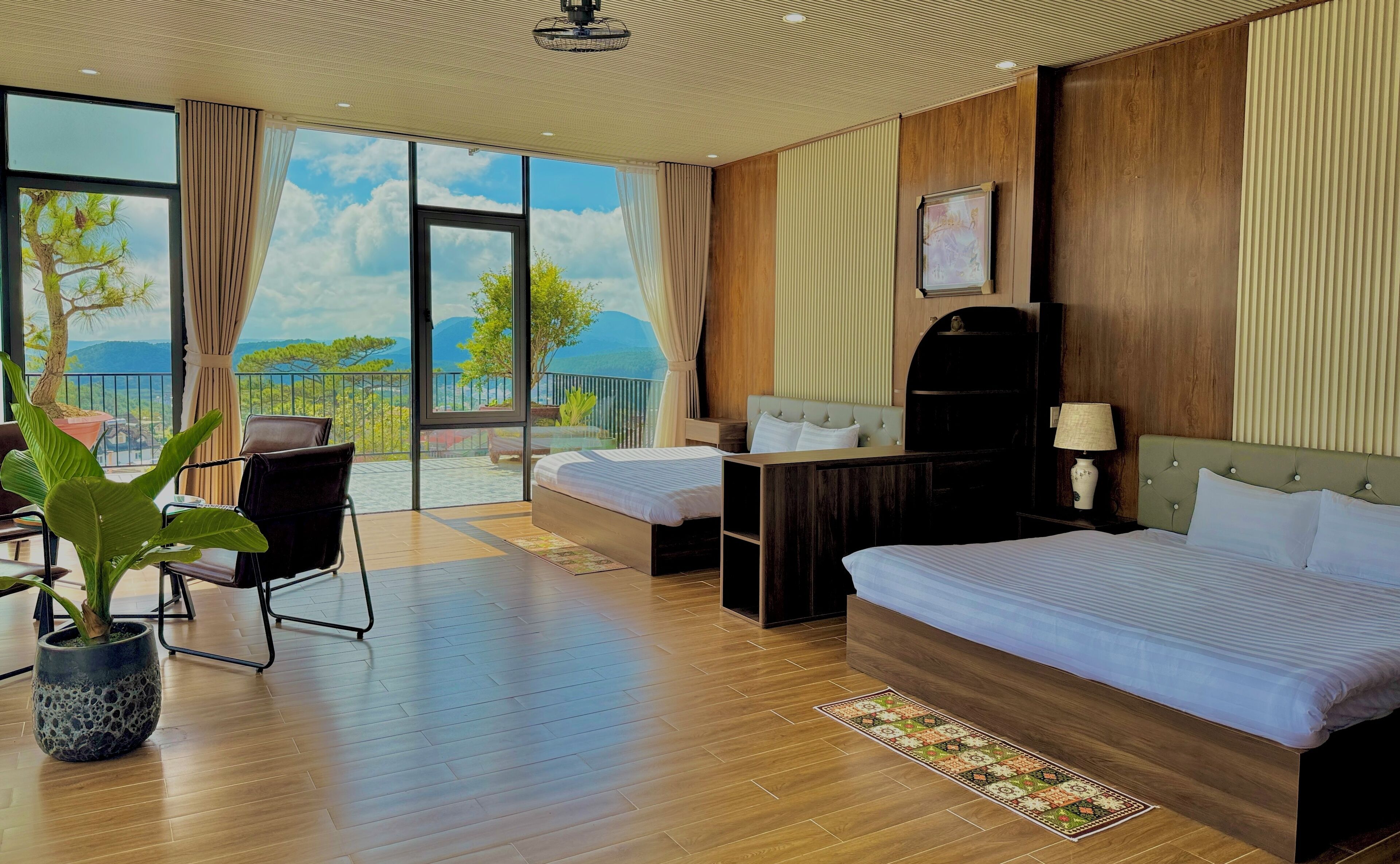 أغطية فراش متميزة وأسرّة بطبقة علوية مريحة وميني بار وواي فاي مجانًا