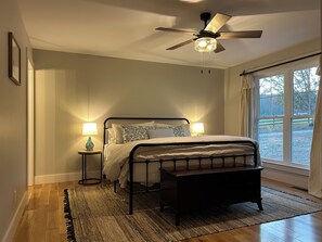 3 chambres, fer et planche à repasser, lit parapluie, Wi-Fi gratuit