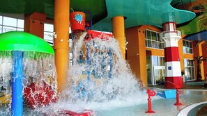 A heated pool - Beachfront Bliss w/ Bunks & Sunset Views - Free Golf & Daily Activities! (Panama City Beach)