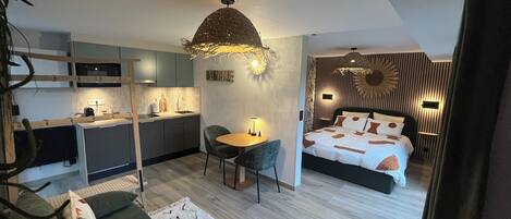 1 habitación, wifi y ropa de cama