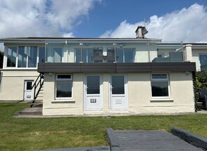 Exterior detail - Spacious home with fabulous views & hot tub, sleeps 8, 4 bedrooms. (Kinsale)