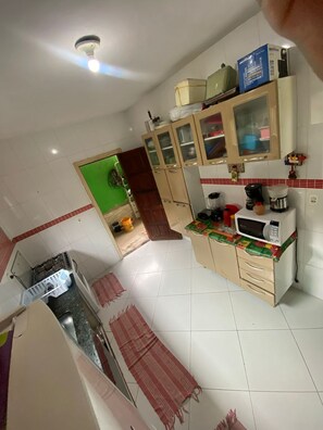 Private kitchen - A house for your family or a friend of Nataliana (Cabo Frio)