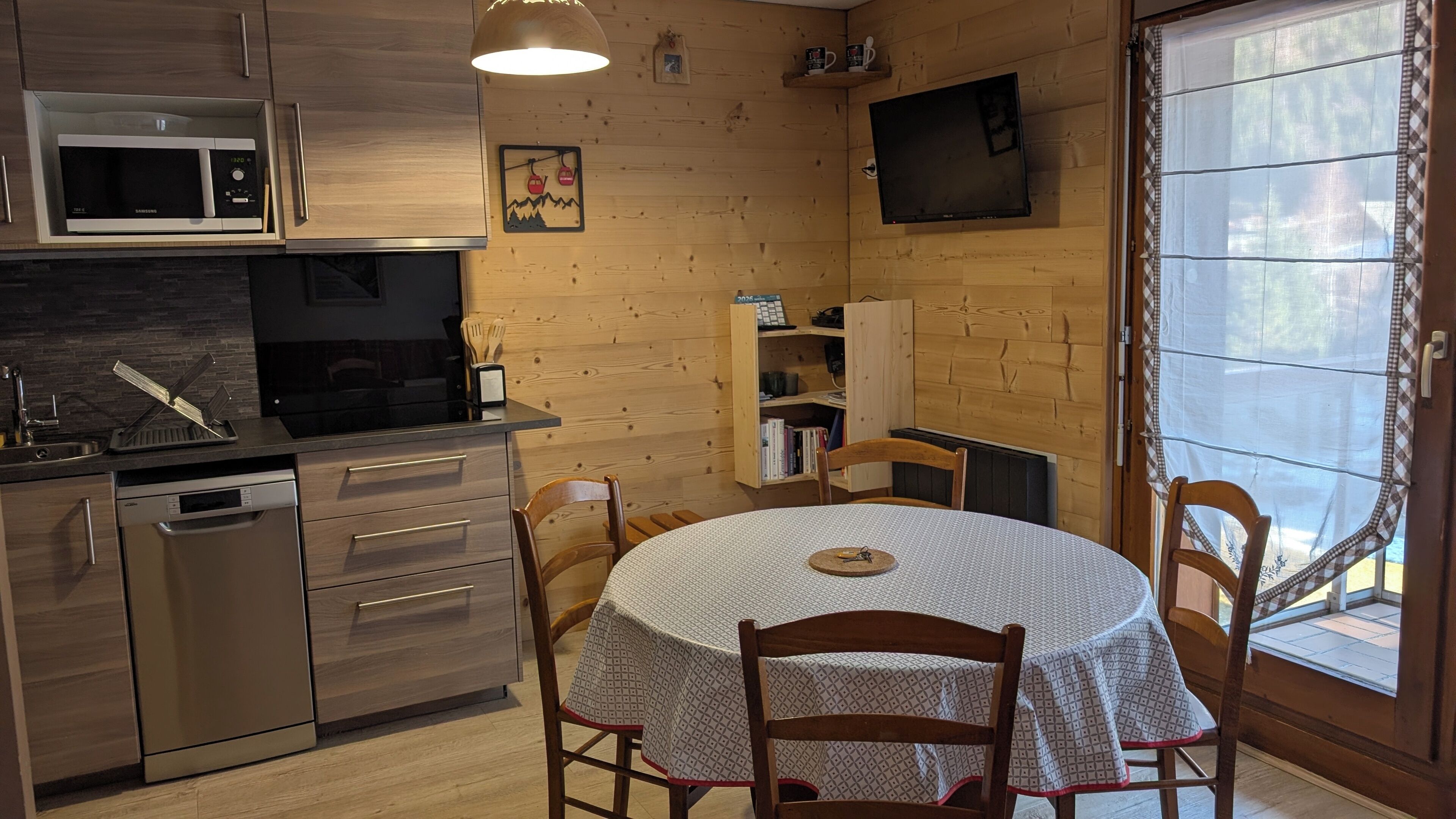 Micro-ondas, fogão, cooktop, lava-louças