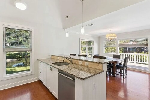 Charming 2-bedroom condo near Sea Palms