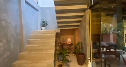 Sobradinho das Flores: where history blossoms!! Glaura Royal Road Refuge.