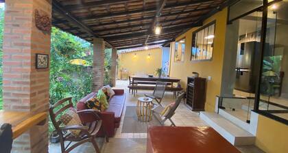 Sobradinho das Flores: where history blossoms!! Glaura Royal Road Refuge.