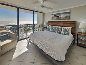 Iron/ironing board, Internet, bed sheets, wheelchair access - San Luis 736 - Oceanfront Paradise | Great Views (Galveston)