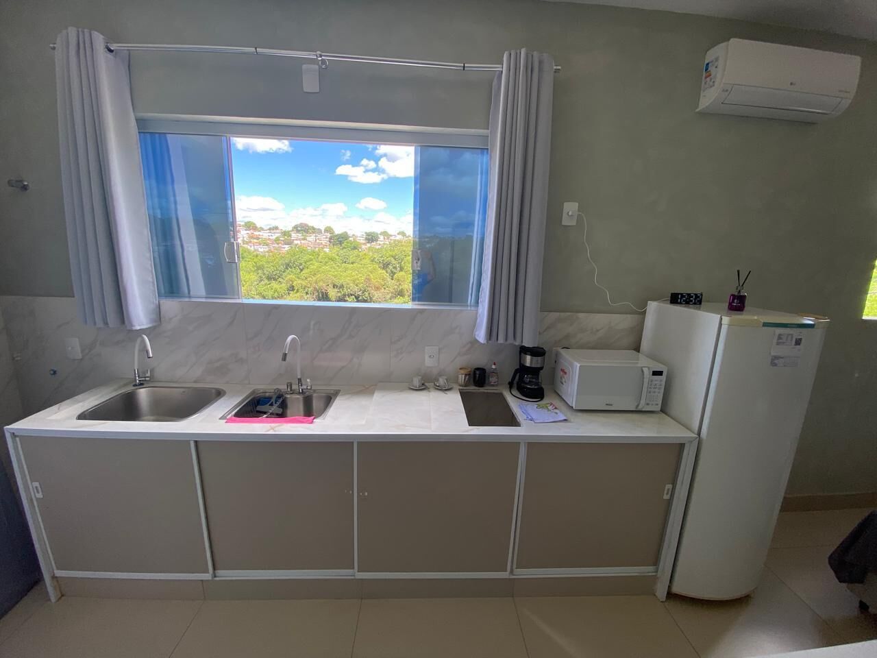 Suíte estúdio superior, 2 camas de casal, ar-condicionado | Roupa de cama