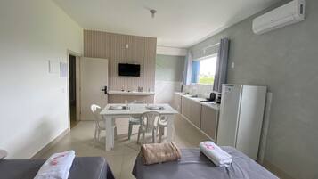 Standard Suite, Multiple Beds, Air conditioning