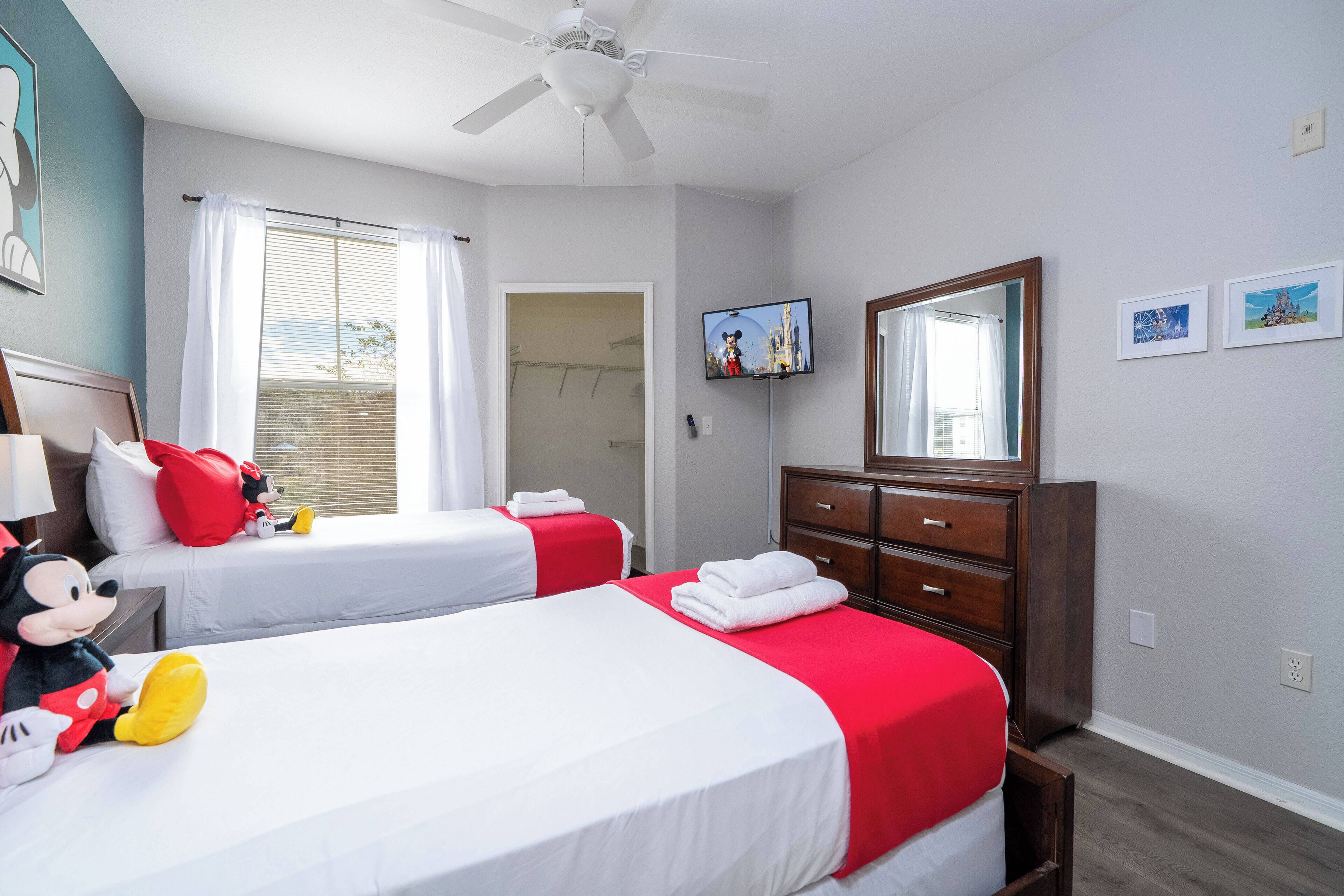 Strykejern/-brett, reiseseng for barn, wi-fi og sengetøy