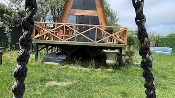Classic Bungalow, Garden View