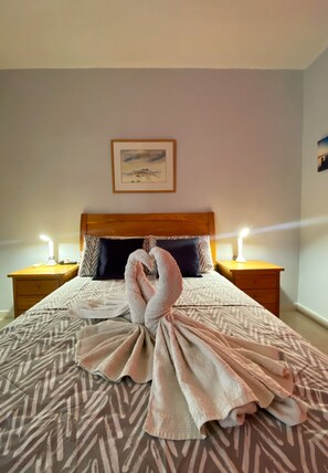 Iron/ironing board, free WiFi, bed sheets - STAY Vera's Apartment (Paphos)