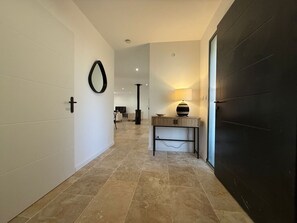 Interior - House in the Landes, in a quiet forest close to the ocean. (Vielle-Saint-Girons)