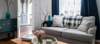 Hiraeth-Llandudno townhouse-Central