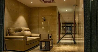 RR Mount Elite Suites