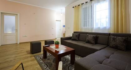 Apartment with Garden