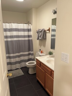 Towels, toilet paper - Perfect 3-bedroom condo in beautiful Lake Placid for your getaway (Lake Placid)