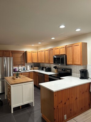 Private kitchen - Perfect 3-bedroom condo in beautiful Lake Placid for your getaway (Lake Placid)