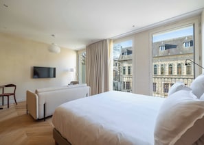 Chambre Exécutive Double ou avec lits jumeaux, balcon, vue cour intérieure | Minibar, coffres-forts dans les chambres, bureau, Wi-Fi gratuit