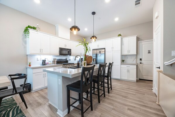 Microwave, oven, stovetop, dishwasher