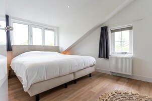 House | 3 bedrooms, individually furnished