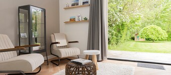 Nice, Modern Furnished Holiday Home