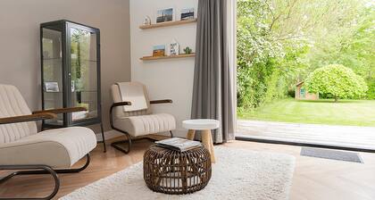 Nice, Modern Furnished Holiday Home