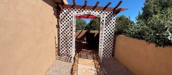 Perfect 1-bedroom bungalow in adorable Santa Fe Serenity neighborhood