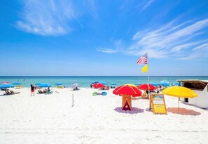 Sun-loungers - Sugar Beach 330 family friendly vacatio
3-bedroom condo in terrific Orange Beach (Orange Beach)
