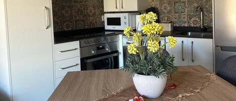 Mikrobølgeovn, ovn, kogeplade