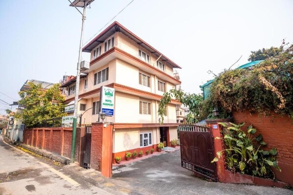 Exterior - Hotel Harmony (Lalitpur)