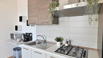 基础公寓 | 私人厨房 | 高脚椅