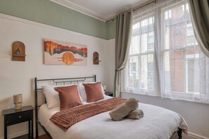 3 bedrooms, free WiFi, bed sheets - Peaceful 3-bedroom house in charming Chester for your getaway (Chester)