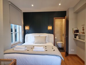 Fer et planche à repasser, Wi-Fi, draps fournis