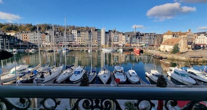 Lily Bay I Exklusive Wohnung am Hafen I Traumhafte Aussicht I 2 Schlafzimme