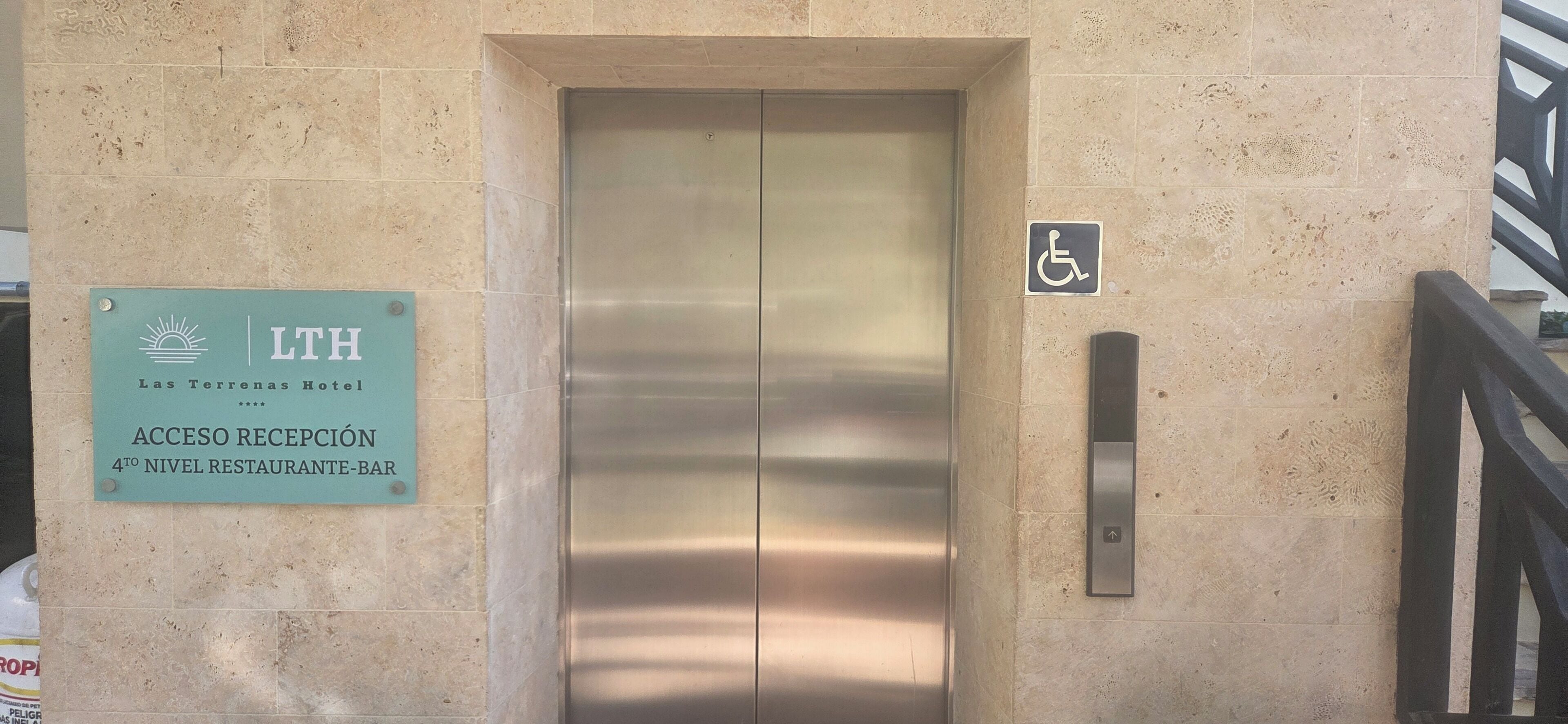 Overnatningsstedets facade