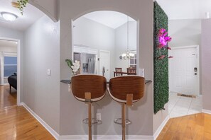 4 bedrooms, free WiFi, bed sheets