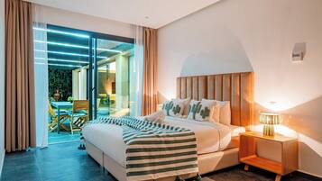 Luxury Villa, Air conditioning, Pool View | Blackout drapes, soundproofing, free WiFi