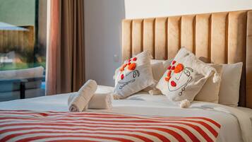 Luxury Villa, Air conditioning, Pool View | Blackout drapes, soundproofing, free WiFi