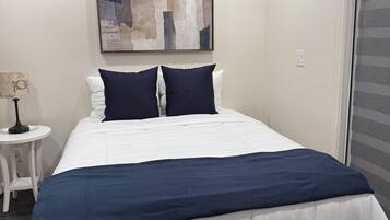 2 slaapkamers, een strijkplank/strijkijzer, wifi, beddengoed