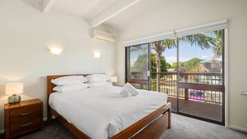 Apartemen | 3 kamar tidur, setrika/meja setrika, dan seprai linen