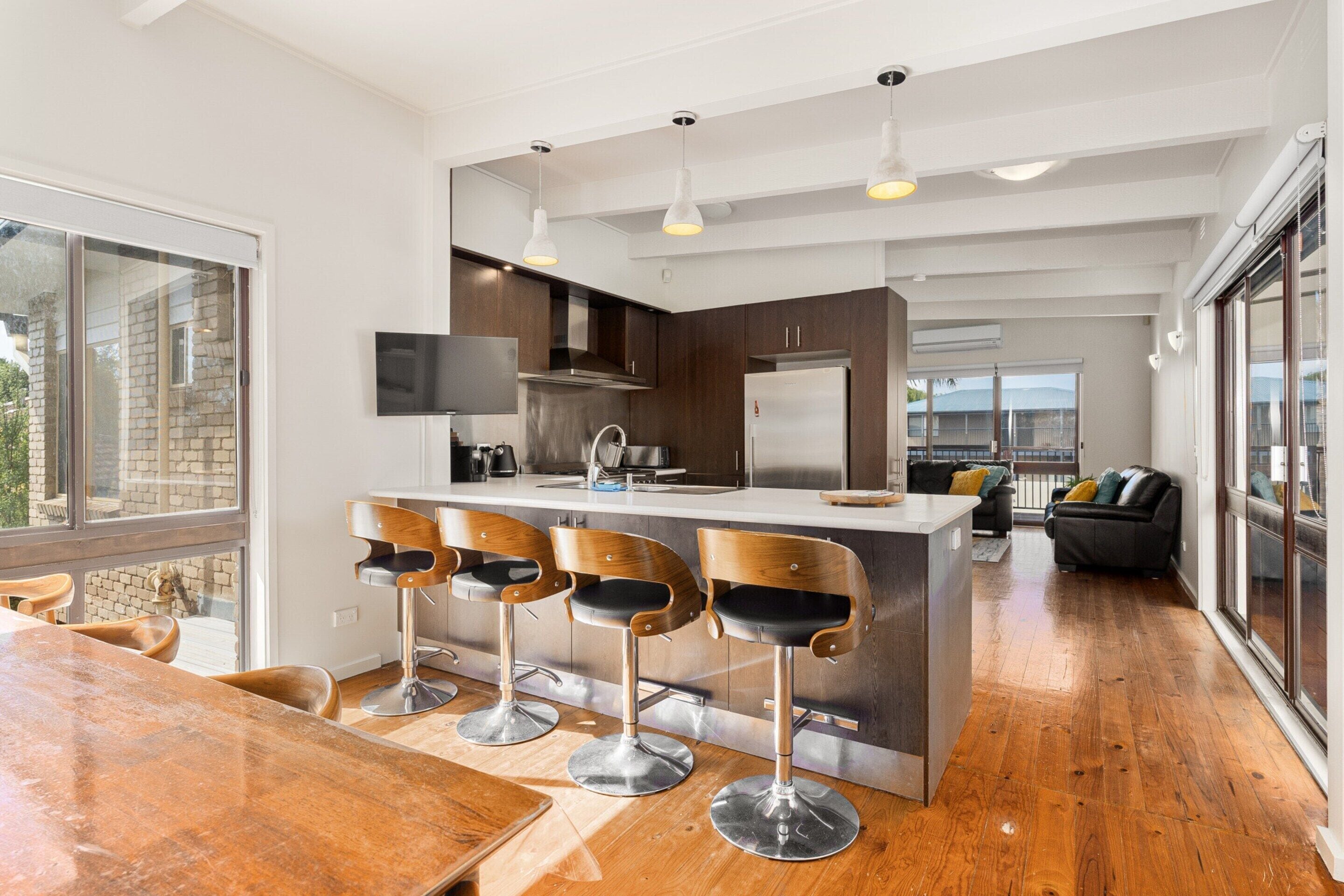 Apartment | Private kitchen | Fridge, microwave, oven, stovetop