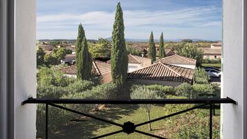 Rumah | Pemandangan dari properti