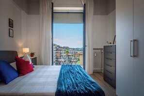 Bügeleisen/Bügelbrett, WLAN, Bettwäsche