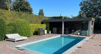 Holiday Home With Pool and Large Garden