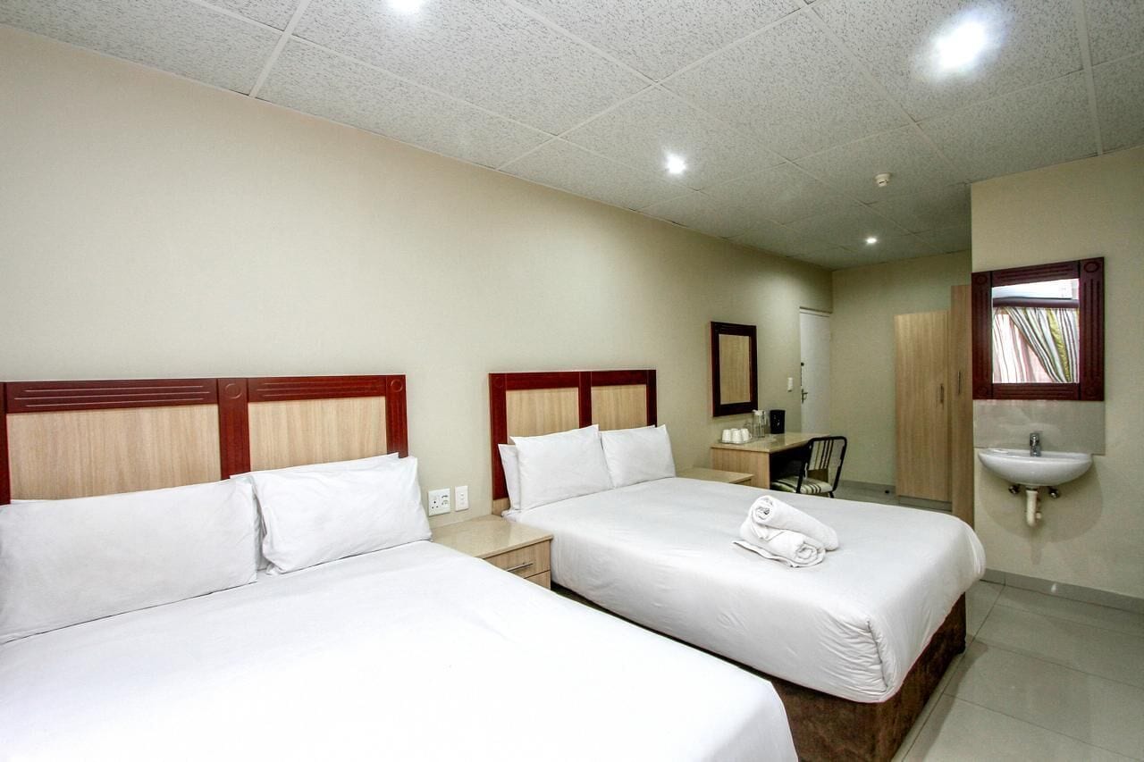 Deluxe dubbelrum | Skrivbord och arbetsyta för laptop